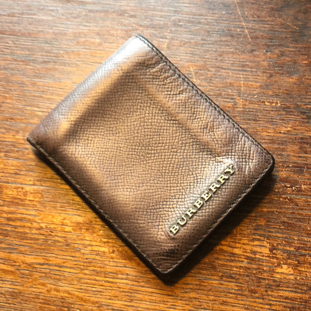 Men’s Burberry Bi-Fold Wallet
